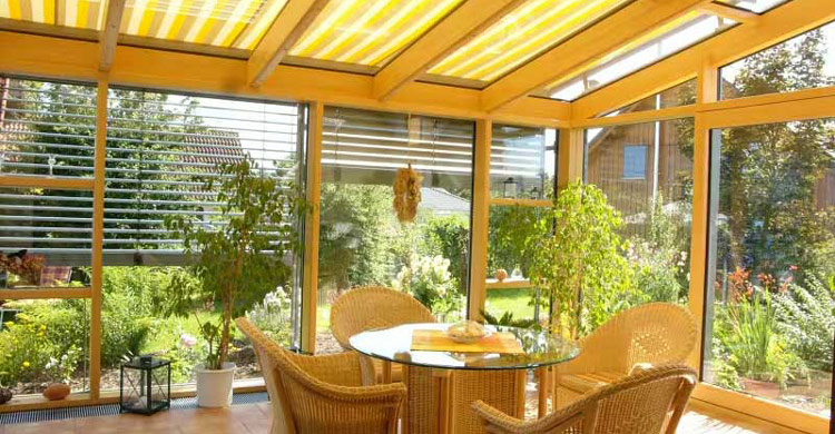 沈阳阳光房多功能空间应用：兼顾休闲、餐厅、书房及家庭娱乐的灵活设计